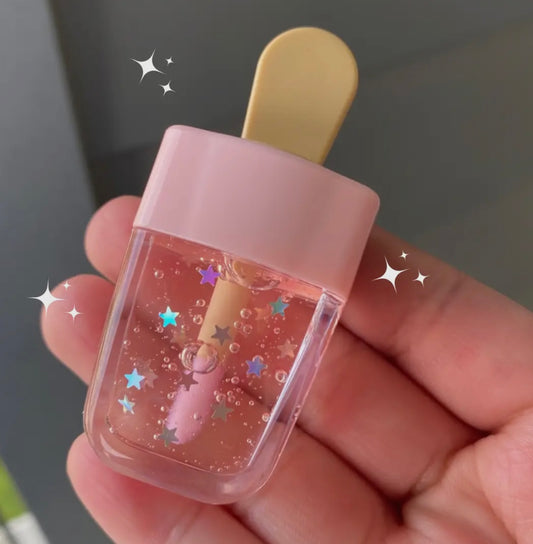 Lip Gloss is Poppin’