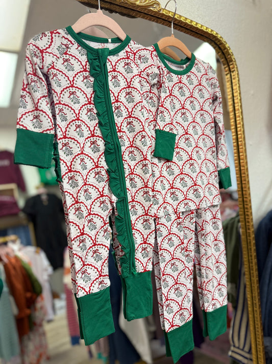 Holly Christmas Bamboo Jammies