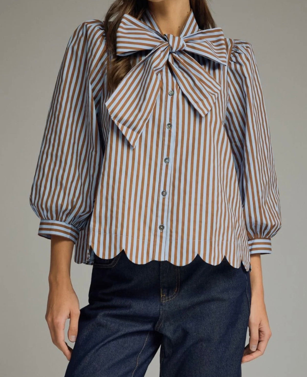 Bella Bow Scalloped Top Blue/Brown