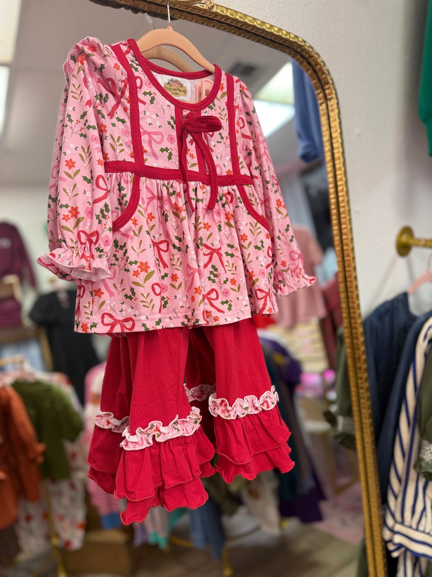 Allie’s Christmas Floral